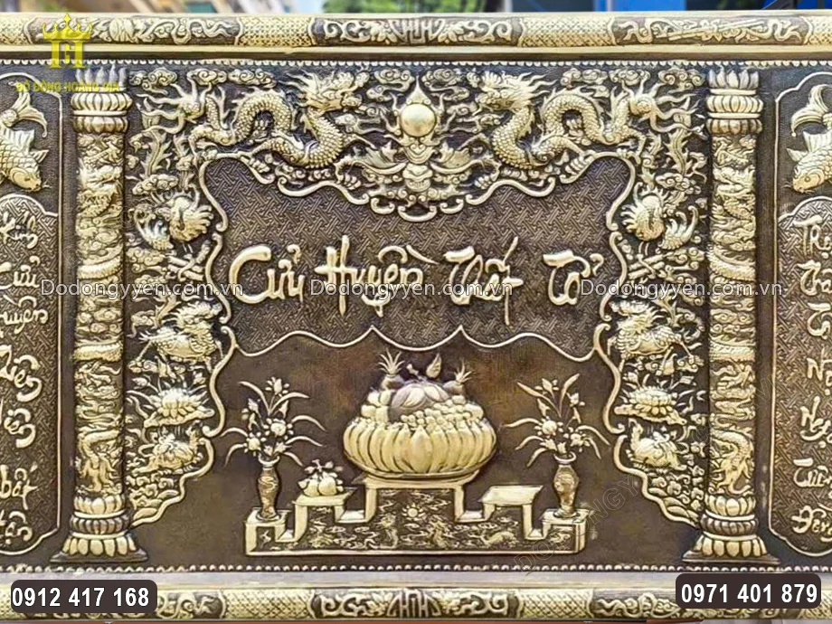 H&igrave;nh ảnh tứ linh được chạm th&uacute;c nổi sinh động